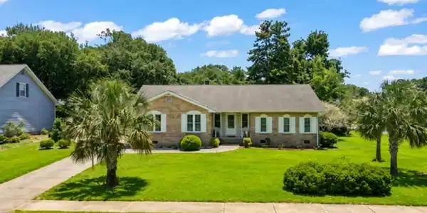 7600 Driftwood Dr.