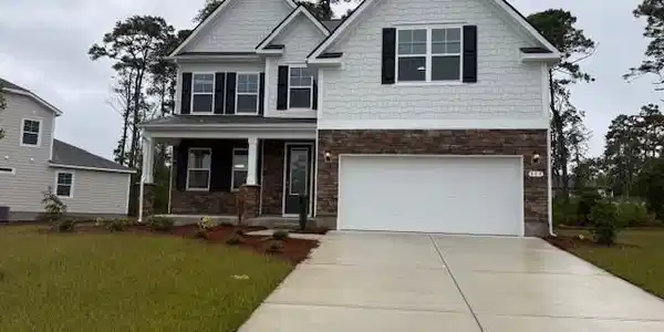 809 Belle Dr.