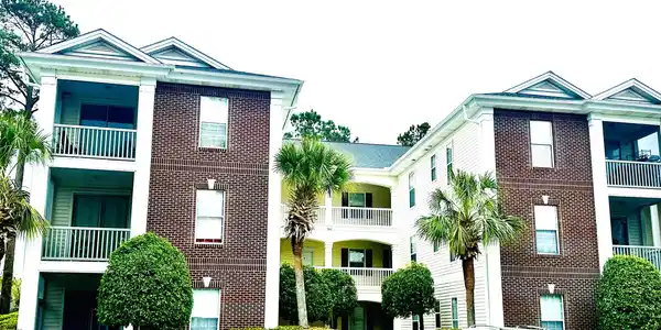 500 River Oaks Dr.