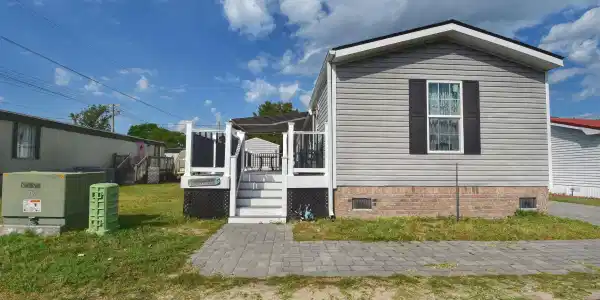 1502 Gardenia Ave.