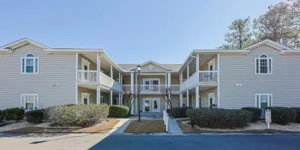 3511 Sweetwater Blvd.