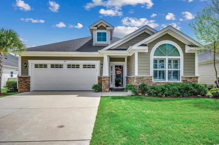 657 Elmwood Circle