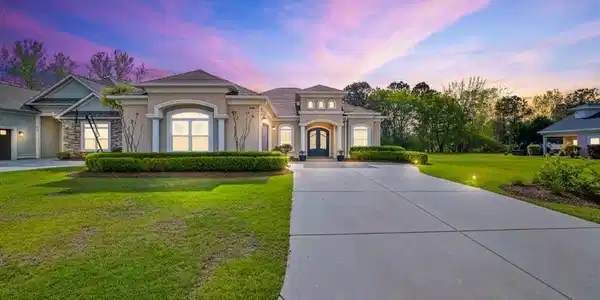 630 Edgecreek Dr.