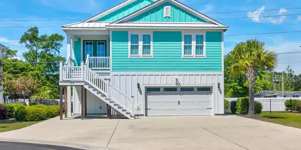 156 Lake Pointe Dr.