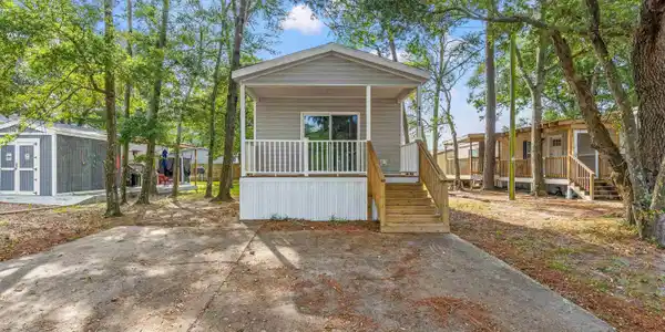 4508 Mallard St.