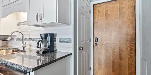 Image 4 Image 4