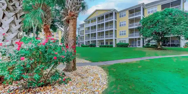 601 Hillside Dr. N