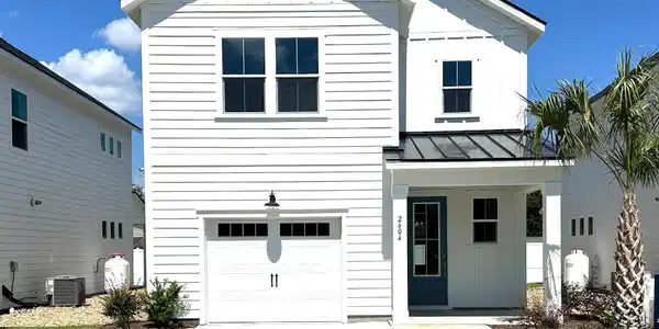 2612 Hillbourne Loop