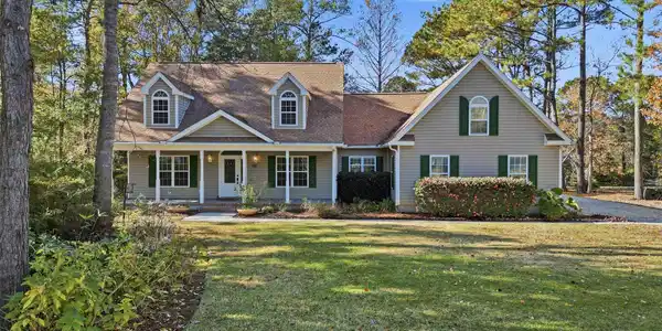 106 Shore Line Dr.
