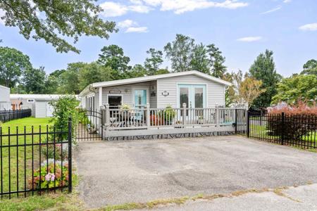 1543 Crystal Lake Dr.
