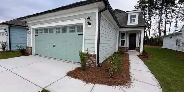 1129 Lady Bird Way