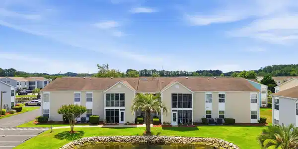 2257 Huntingdon Dr.