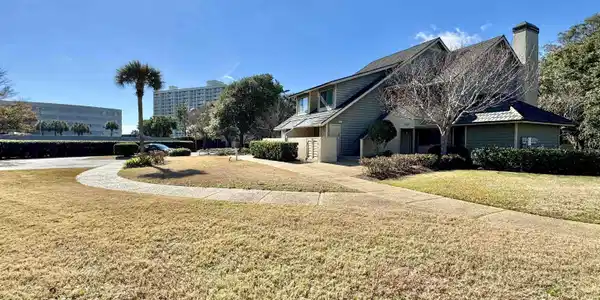 122 Hartland Dr.