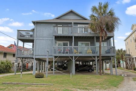 815 N Waccamaw Dr.