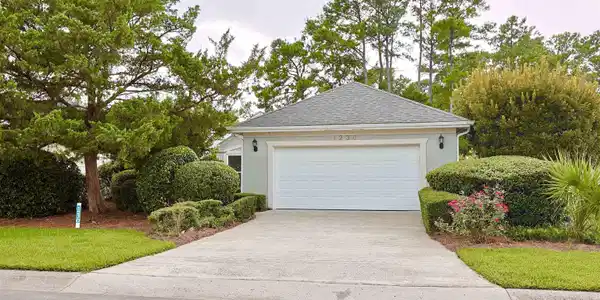 1230 Trisail Ln