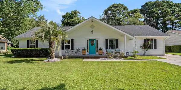 1926 Bob White Ln.