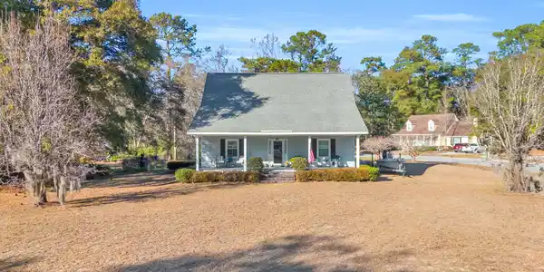 16 Johnstone Ln.