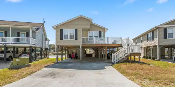 437 Bay Dr.