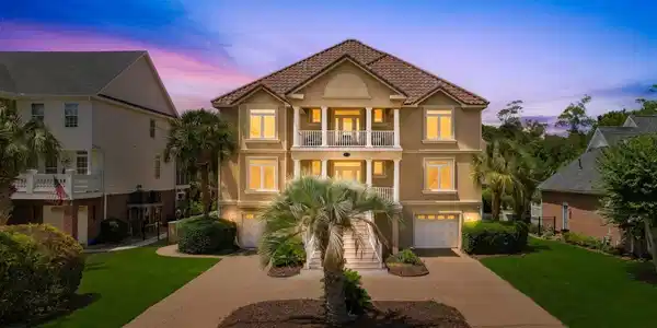 701 Hillside Dr. N