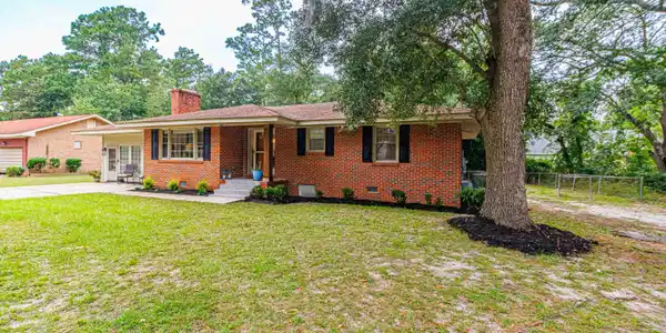 2214 Beck St.