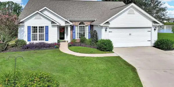 1415 Ashwood Circle