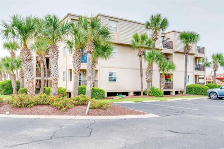 1582 S Waccamaw Dr.