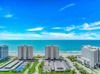 10100 Beach Club Dr.