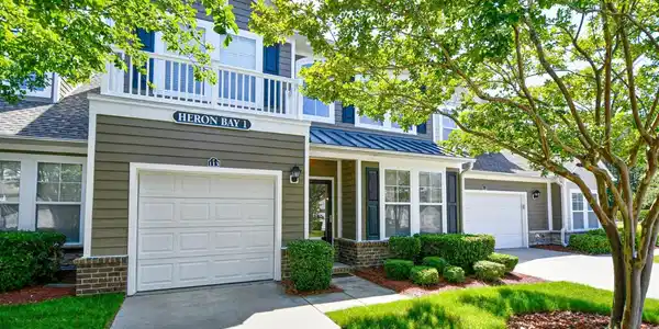 6172 Catalina Dr.
