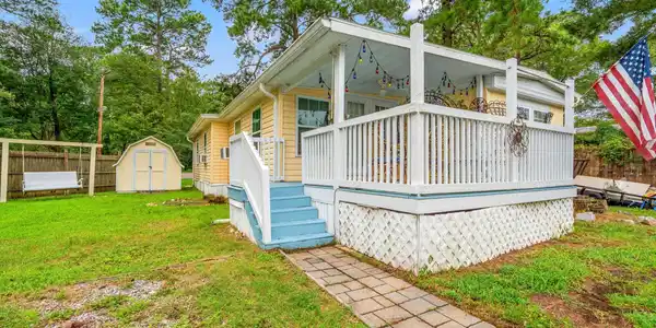 1505 Aries Ln.