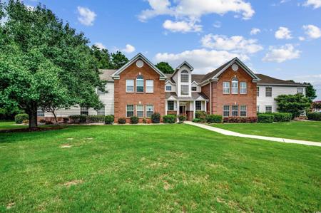 4392 Daphne Ln.