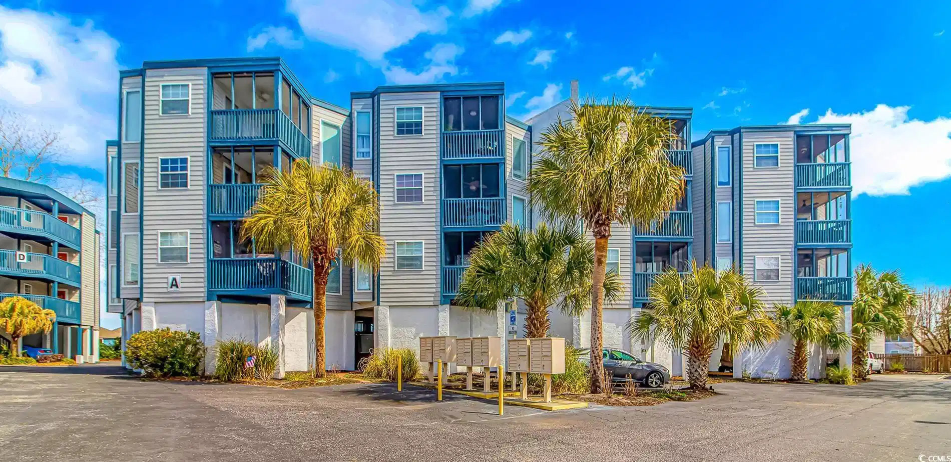 Image 1: View of property with uncovered parking Image 1: View of property with uncovered parking