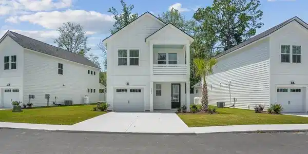 2519 Hillbourne Loop