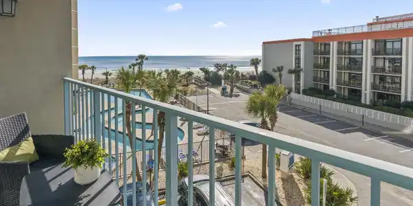 Image 3: Balcony with a water view Image 3: Balcony with a water view