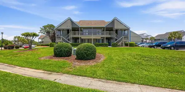 1890 Auburn Ln.