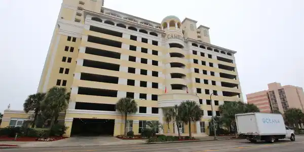 2000 N Ocean Blvd.