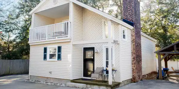1807 C Hillside Dr.