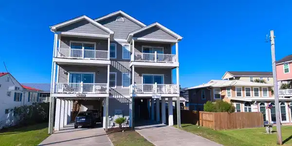 132-A Rainbow Dr.