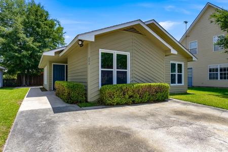 804 Mary Ana Ct.