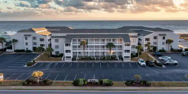 1806 N Ocean Blvd.