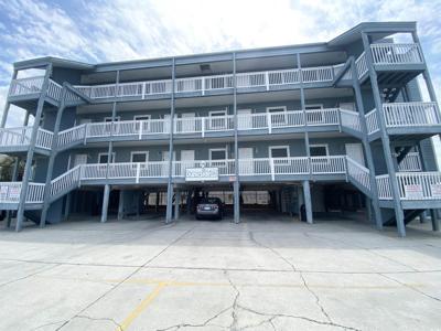 116 S Waccamaw Dr.
