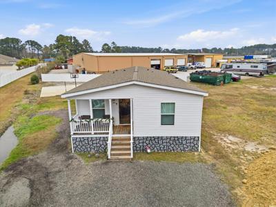 3670 Pecan St.