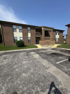 2005 Greens Blvd.