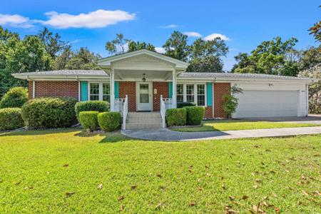 4133 Schoolhouse Circle
