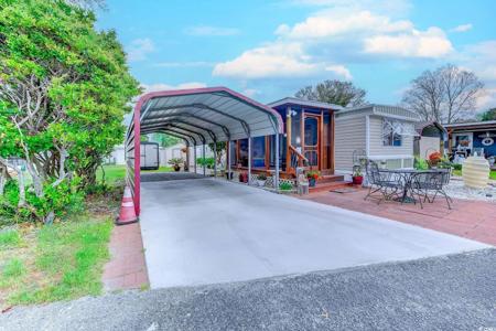 1524 Tanglewood Dr.