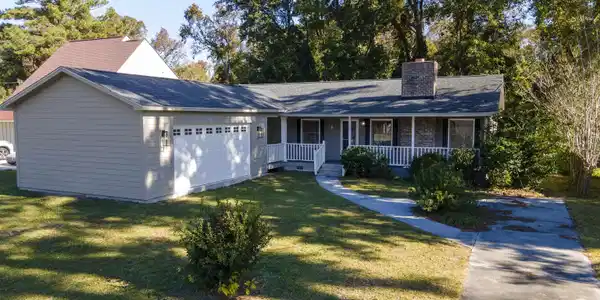 1102 27th Ave. S
