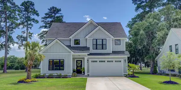 718 Daisy Bank Circle