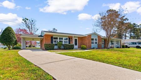 670 Pelican Ave.
