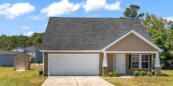 2241 Deerfield Ave.