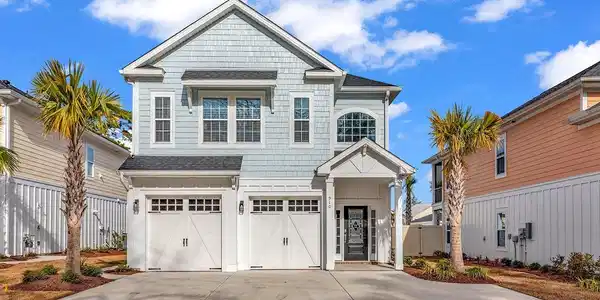 910 S Hillside Dr.