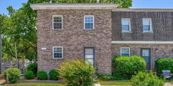 2701 Hillside Dr. S